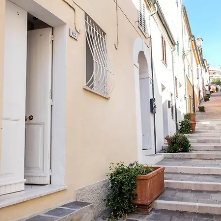 N141 - Numana, Delizioso Bilocale Lungo La Celebre Costarella Apartman Numana